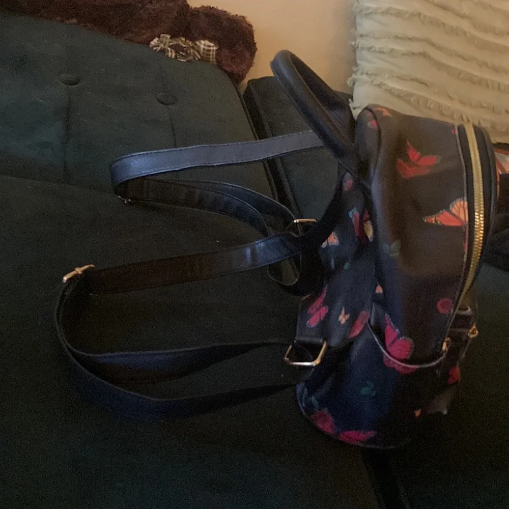 Butterfly backpack - Picture 2 of 2